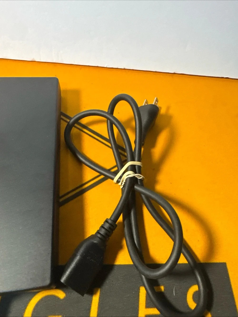HP 280w 20v 14A TPN-CA25 M52947-002 M52952-001 Barrel Tip Adapter